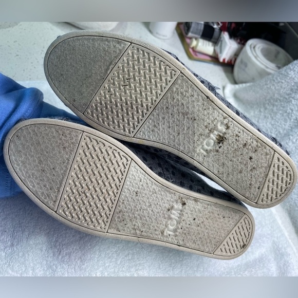 Toms- navy print flats - size 6.5m - GUC - Picture 7 of 7